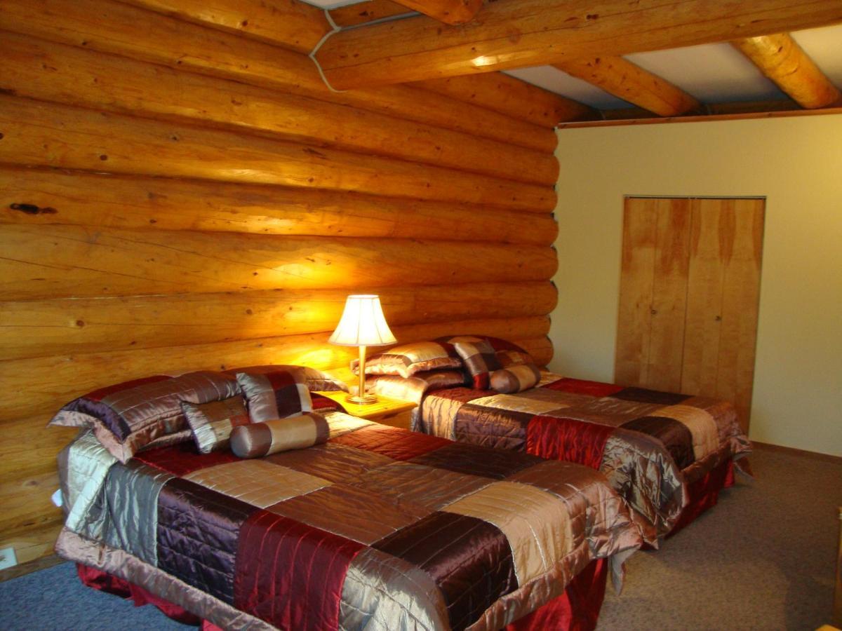 Helmcken Falls Lodge Cabin Rooms And Rv Park Clearwater Zewnętrze zdjęcie