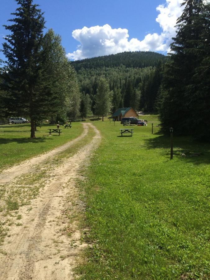 Helmcken Falls Lodge Cabin Rooms And Rv Park Clearwater Zewnętrze zdjęcie